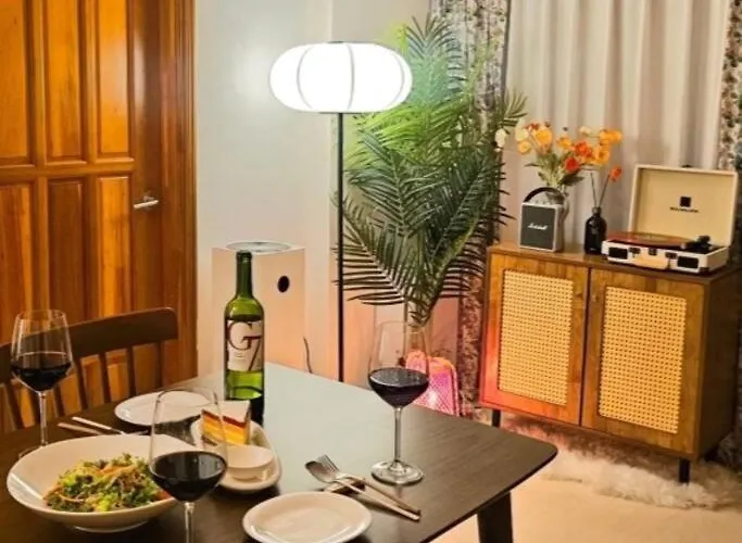 Erob\'S House